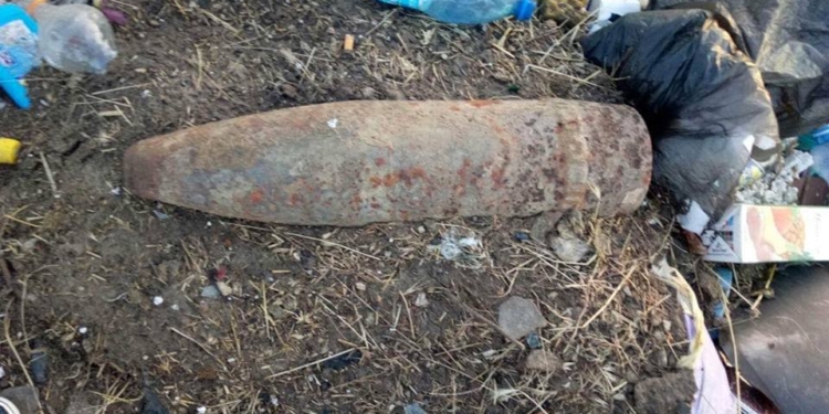 Старый, но еще взрывоопасный: на Николаевщине обезвредили очередной артснаряд