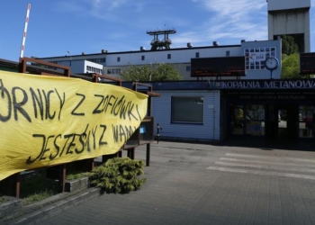 Польские спасатели продолжают искать четырех горняков, пропавших без вести после землетрясения на шахте “Софиевка” в Ястшембе-Здруй