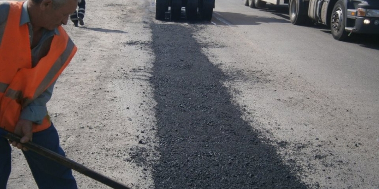 За минувшую неделю дорожники Николаевщины ликвидировали чуть больше 2 тыс.кв.м аварийной ямочности