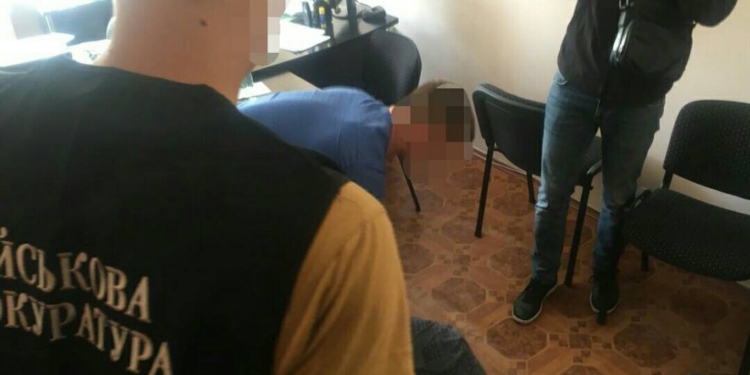 На взятке 4,5 тысячи гривен «погорел» заместитель Николаевского областного центра занятости