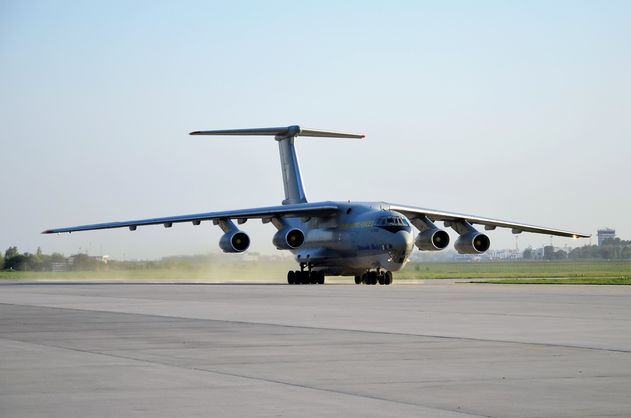 Украинские летчики завершили операцию по доставке топлива на станцию в Гренландии 1