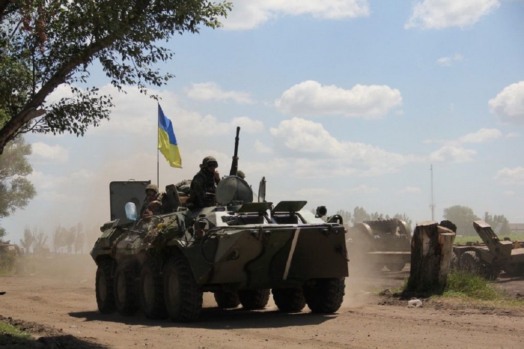 Командующий Объединенными силами оценил вероятность обострения боев на Донбассе 1