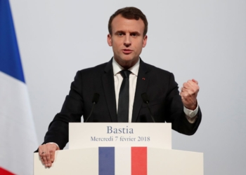 В Кремле анонсировали переговоры Макрона и Путина по Украине