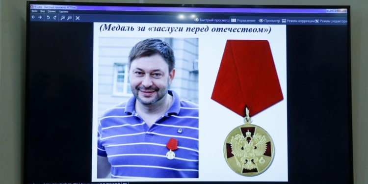 «Оппоблок» заявил о желании взять на поруки руководителя РИА” Новости Украина”