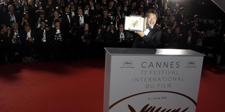 На Каннском кинофестивале вручили главную награду “Золотую пальмовую ветвь”