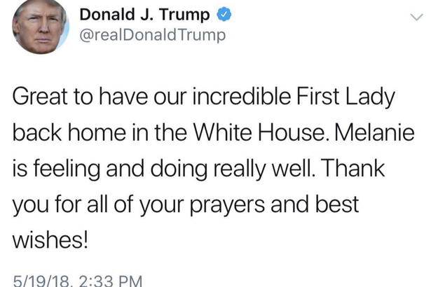 Трамп, поздравляя свою жену с выпиской из больницы, написал ее имя с ошибкой 1