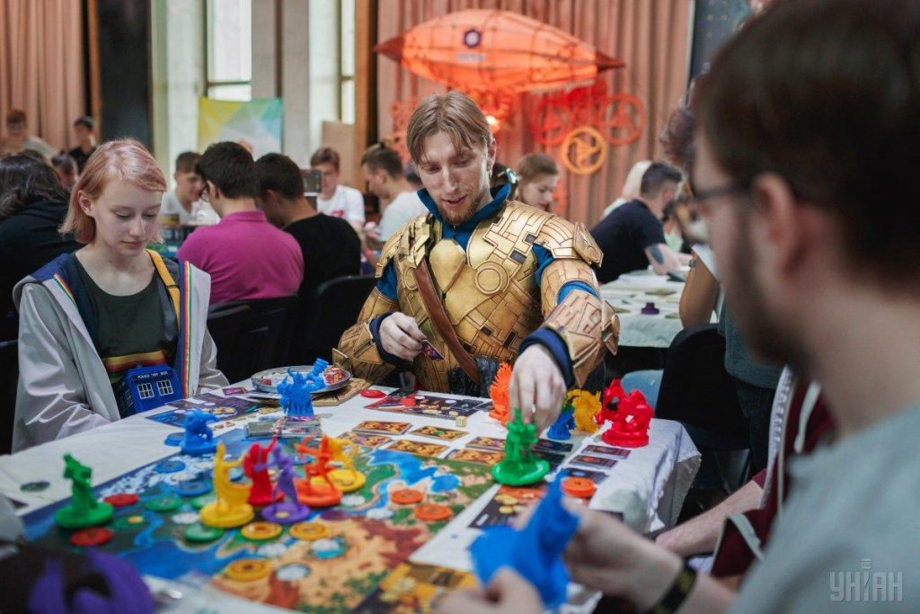 Супергерои и суперзлодеи. В Киеве прошел фестиваль косплея Comic Con 15