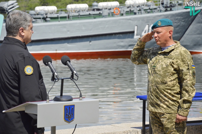 Президент Украины в Николаеве подписал Указ о новом Дне морской пехоты и вручил береты нового образца 31