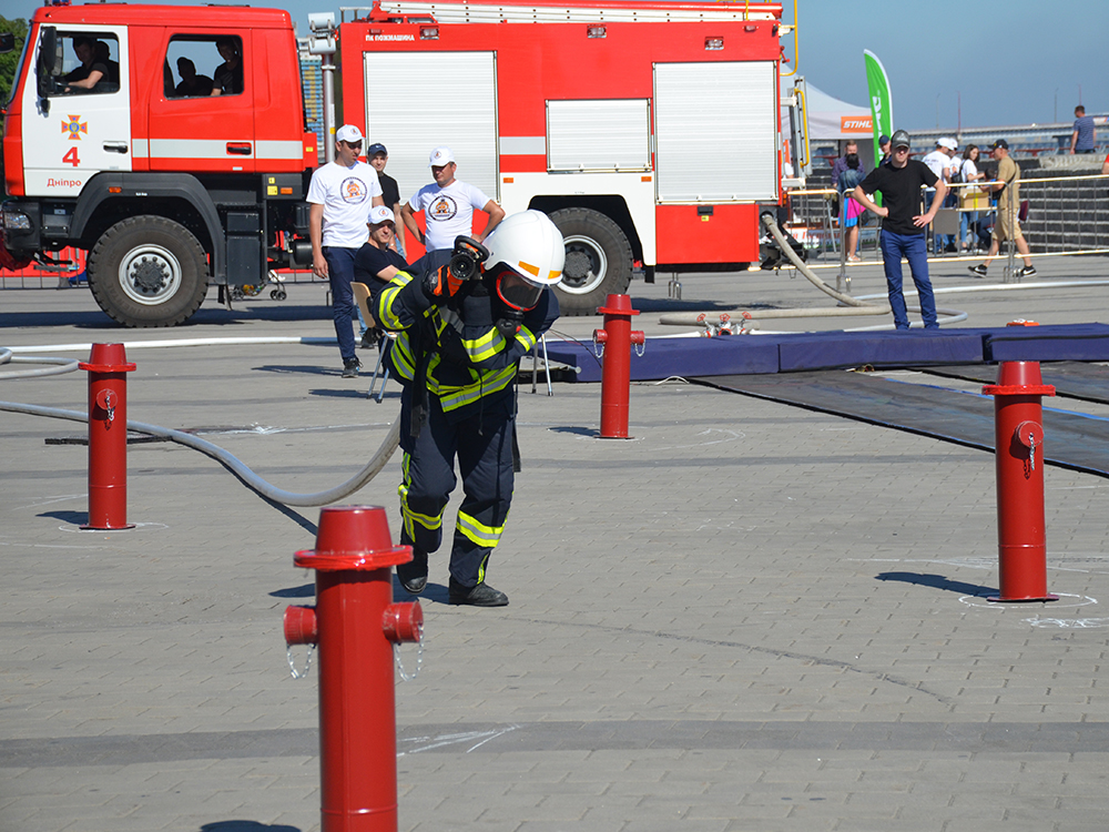 Николаевские спасатели достойно представили область на Firefighter Combat Challenge и вернулись с наградами 4