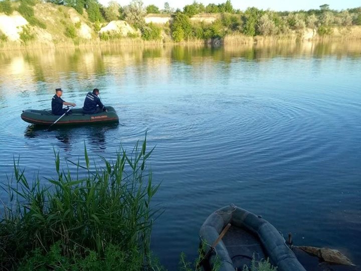 Карьер другой, а вот результат… В затопленном карьере Николаевской области спасатели обнаружили тело пропавшей девятнадцатилетней девушки 3
