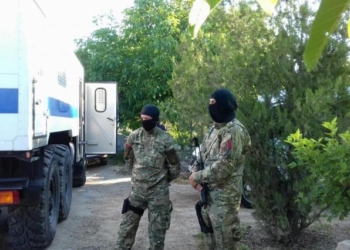 В Крыму оккупанты проводят очередные обыски у крымских татар