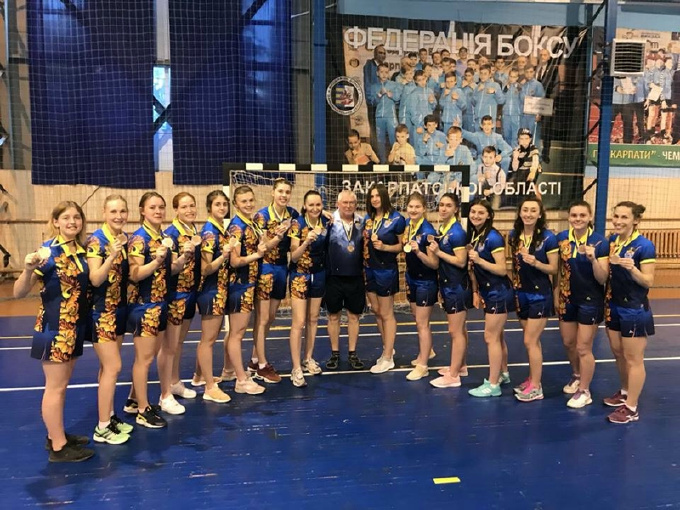 Николаевские гандболистки стали бронзовыми призерами Кубка Украины 1