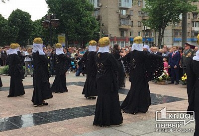 В Кривом Роге 9 мая исполнили песню о воюющих в Сирии россиянах