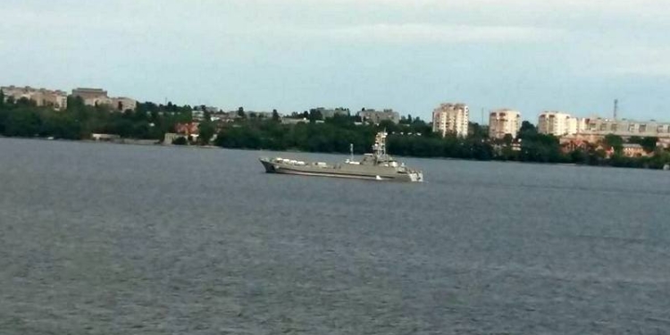 Как в Николаеве мосты разводили: на 10 минут раньше намеченного, а движение остановили за полчаса до разводки