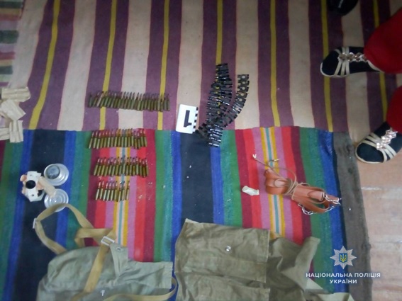 На Николаевщине у участника АТО нашли и арсенал оружия и взрывчатки, и наркотики 5