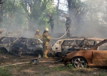 В Киеве на штрафплощадке сгорело 54 автомобиля