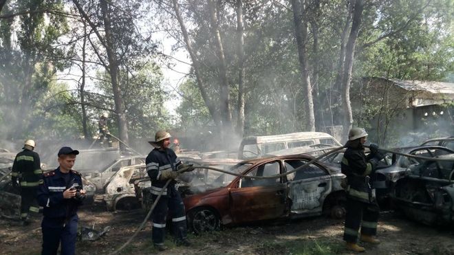 В Киеве на штрафплощадке сгорело 54 автомобиля 9