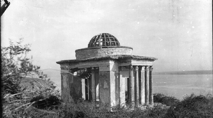 Сенкевич хочет отстроить легендарную городскую достопримечательность – беседку «храм Весты»