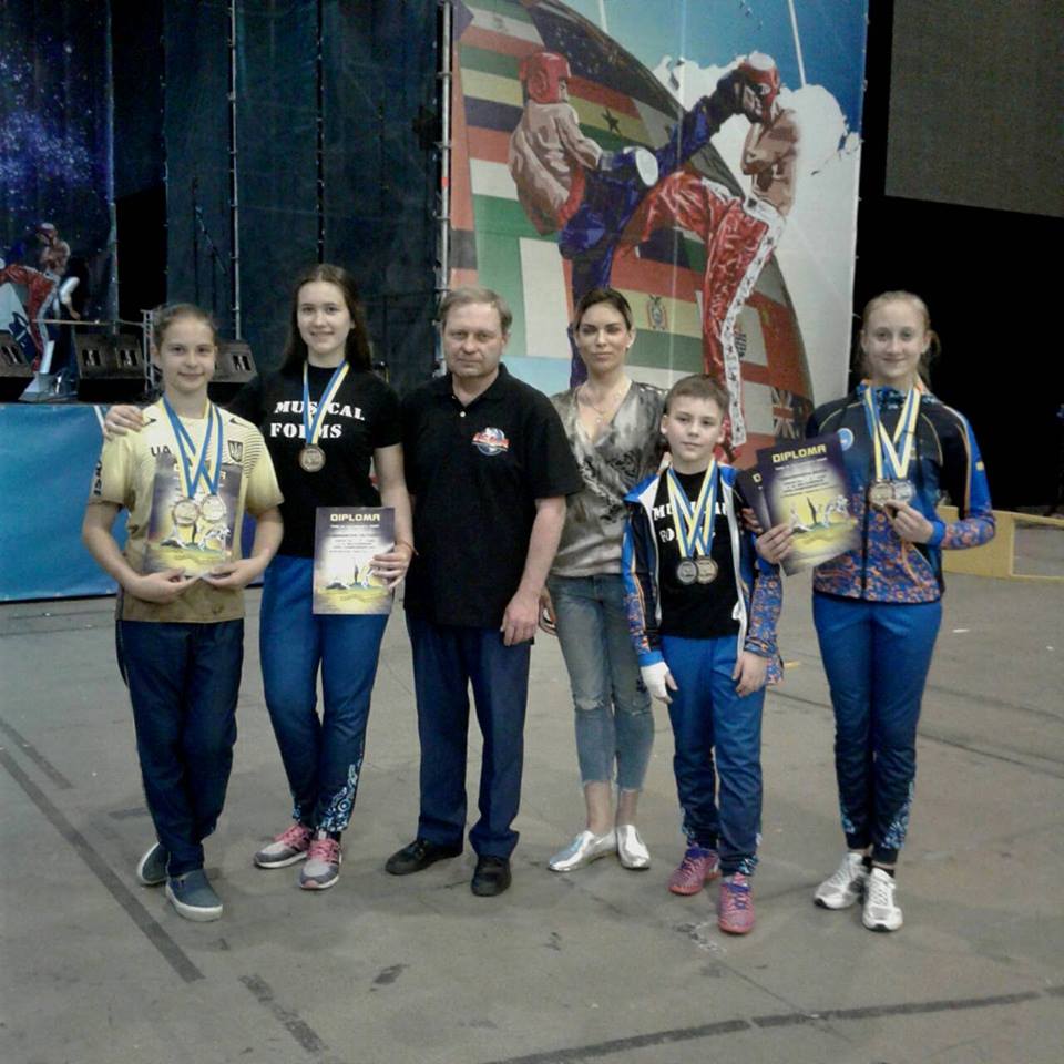 Николаевцы вернулись с семью медалями с открытого чемпионата Европы по кикбоксингу «ИСКА» 1