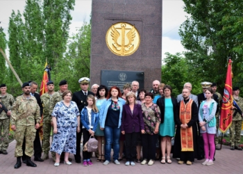 В День матери николаевские морпехи встретились с мамами погибших побратимов