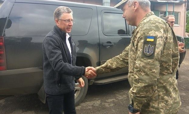 Волкер провел встречу с командующим ООС Наевым на Донбассе