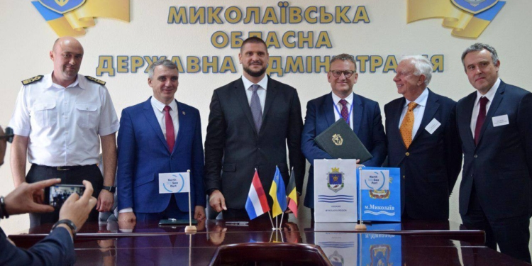 Николаевский губернатор вышел из отпуска и подписал Меморандум с бельгийско-голландским портом