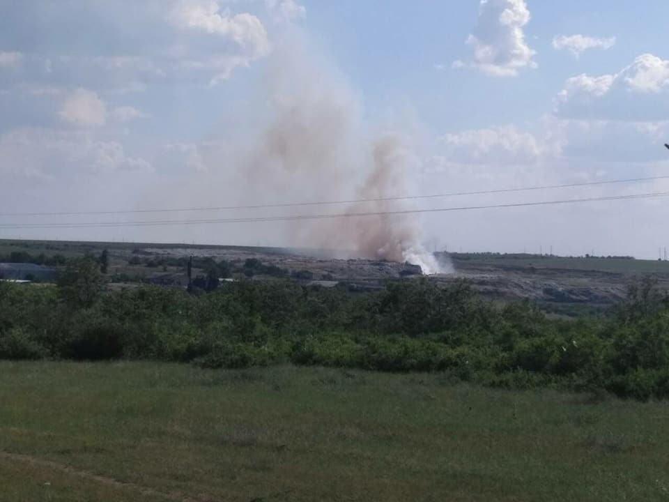 Под Николаевом горит городская свалка на площади 1,5 тыс. кв.м 14