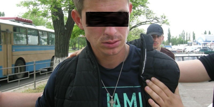 На автовокзале в Николаеве военные устроили стрельбу