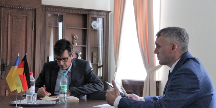 В Николаеве заместитель посла Германии посетил несколько интересных мест и присоединился к полумарафону