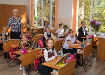 «Моя школа! Ты дала мне то, что не смог никто другой»: в Николаеве прошла презентация школы, осуществляющей набор независимо от прописки