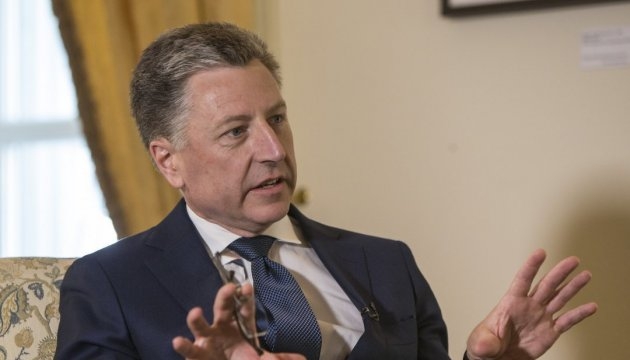 Волкер предлагает дать больше оружия Украине