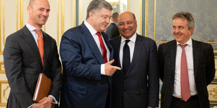 Порошенко встретился с президентом ЕБРР, на встречу позвали мэра Николаева