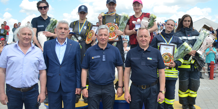 Николаевские спасатели достойно представили область на Firefighter Combat Challenge и вернулись с наградами