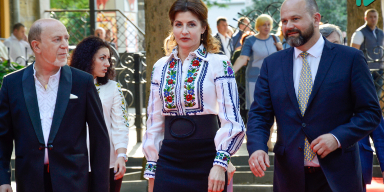 Марина Порошенко открыла в Николаеве международный фестиваль «Мельпомена Таврии»