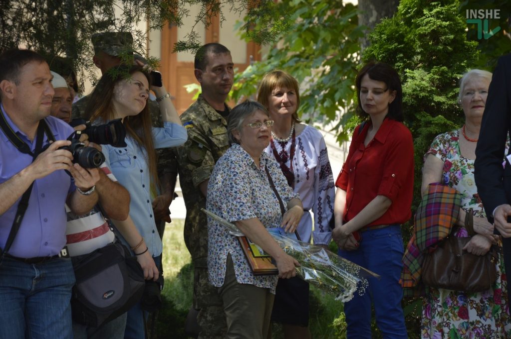 "У нас нет очереди на квартиры": Николаевщина вручила еще 5 сертификатов на жилье участникам АТО 27
