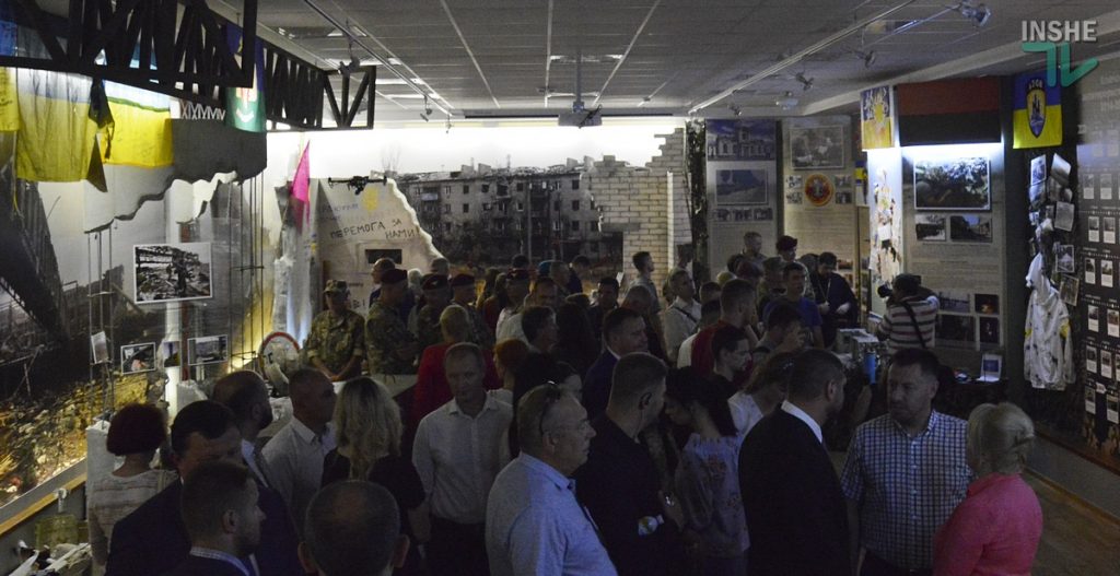 «Николаевцы на защите Украины»: в краеведческом музее открылась уникальная выставка 13