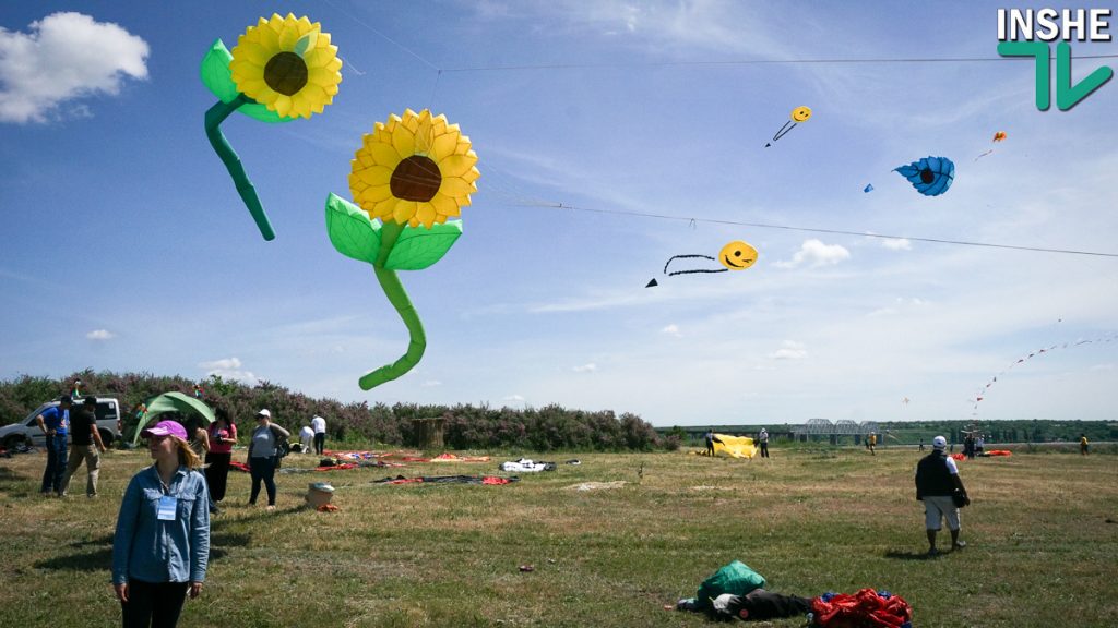 Грандиозный фестиваль воздушных змеев на Николаевщине побил собственный рекорд по числу зрителей и участников из зарубежья 11