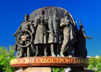 Архитекторы и мэр задумались о переносе памятника корабелам Николаева