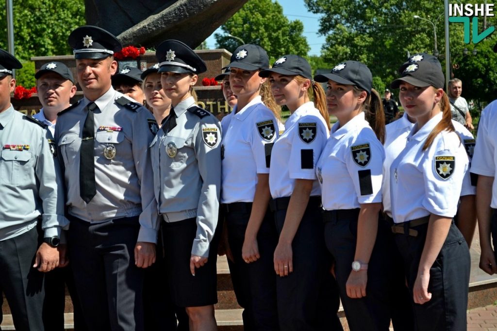 «Мы всему научимся и будем сильными» - в Николаеве 20 молодых полицейских приняли присягу на верность украинскому народу 23