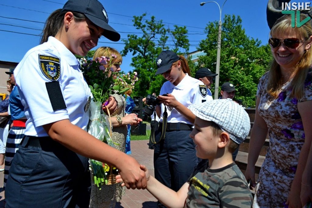 «Мы всему научимся и будем сильными» - в Николаеве 20 молодых полицейских приняли присягу на верность украинскому народу 29