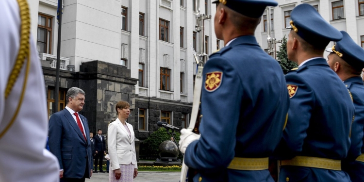 Президент Эстонии станет первым лидером иностранного государства, который посетит Донбасс