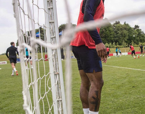 В Англии скандал из-за новой татуировки игрока футбольной сборной