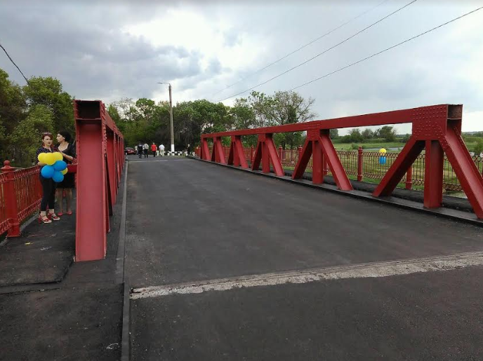 В Братском ввели в эксплуатацию после капитального ремонта мост через реку Мертвовод 5