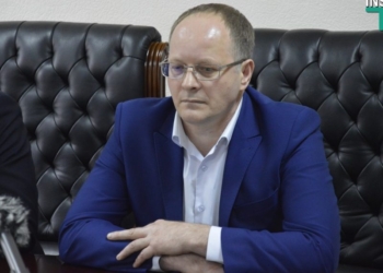 Экс-замдиректора Николаевского аэропорта получал компенсацию за жилье и ремонтировал свой автомобиль за счет предприятия – Барна