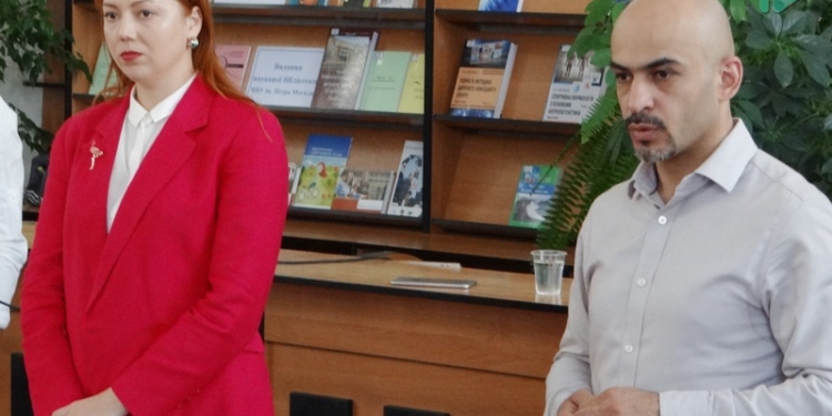 “Мы напринимали огромное количество классных процедур, вы должны требовать их выполнения на местах”, – нардепы-евророптимисты пытались заразить своим оптимизмом николаевцев