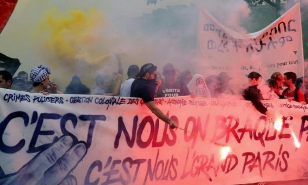 Тысячи французов протестуют против реформ Макрона в государственном секторе