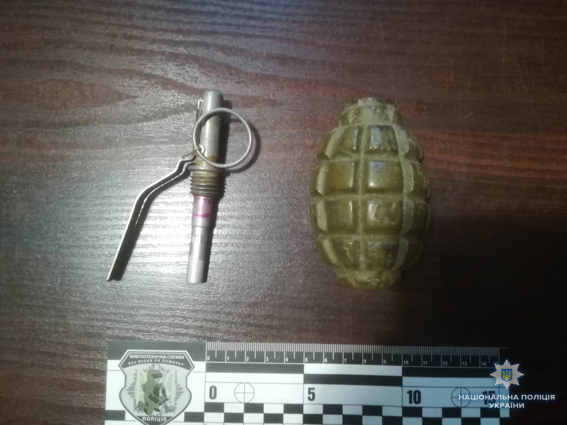 Житель Очакова нашел боевую гранату и сдал ее полиции 1