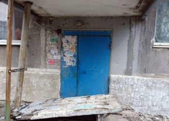 В Донецкой области скончалась девочка, попавшая под бетонную стену