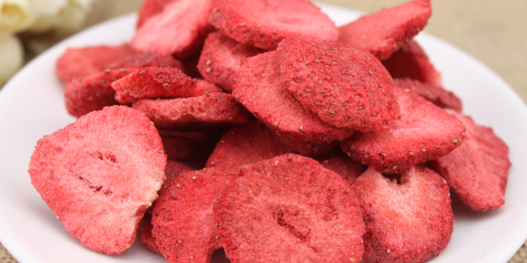 Гениальное решение – порошок! Австралийская фермерша придумала, как отходы клубники превратить в доходы