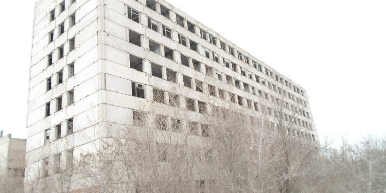 Военная прокуратура пытается через суд остановить распродажу имущества Николаевского судостроительного завода исполнительной службой